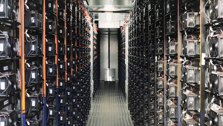 Ein bereits installierter Speichercontainer für den Netzknoten in Gotha (Thüringen).