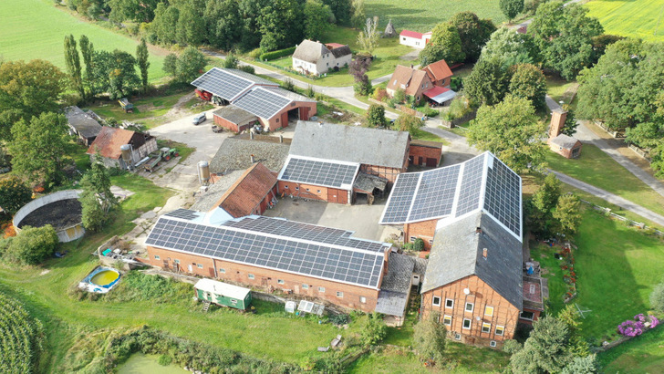 Dieses Solardach steht zum Verkauf.