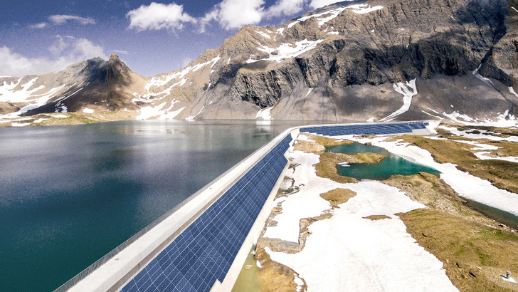 In der Schweiz liefern Wasserkraft- und Photovoltaikanlagen den meisten Strom. - © Axpo
