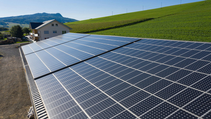 Die Solarstromerzeugung ist in Baden-Württemberg inzwischen ein echter Wirtschaftsfaktor. - © PEE BW/Kuhnle & Knödler

