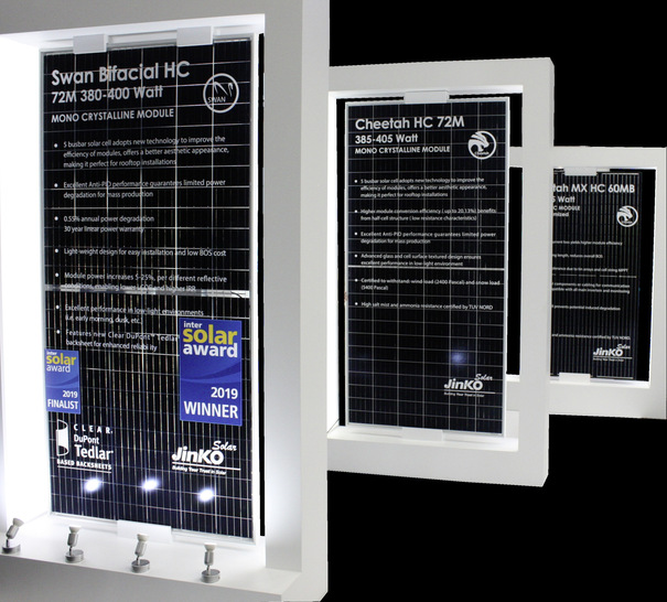 Die neuen Swan-Module von Jinko wurden 2019 auf der Intersolar in München vorgestellt. - © Foto: Heiko Schwarzburger
