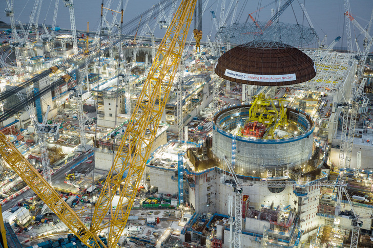 Allein die Dachkuppel für das erste Reaktorgebäude wiegt satte 245 Tonnen. - © EDF
