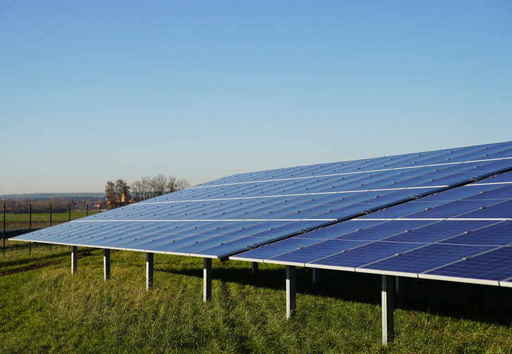  Neu am Netz: der Solarpark in Düllstadt.