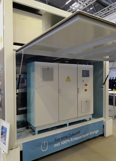 Fenecon offeriert Gewerbespeicher vorzugsweise in Containern, mit separatem Zugang zur Leistungselektronik.