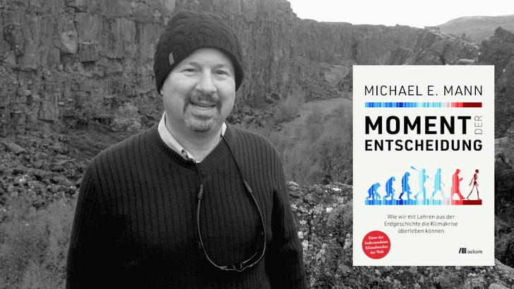  Professor Mann und sein neues Buch.