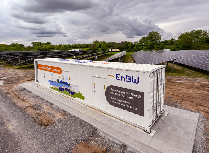 EnBw baut Solarpark Bruchsal mit Speicher. - © EnBW/ARTIS, Uli Deck
