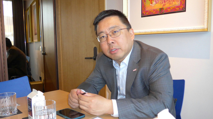  Leon Zhang leitet das europäische Projektgeschäft von Longi.