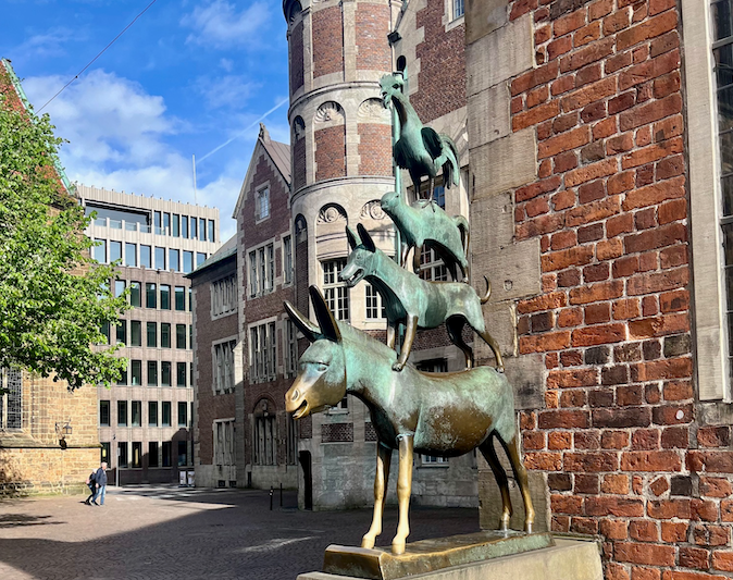 Die Bremer Stadtmusikanten bekommen künftig mehr Solardächer zu sehen.