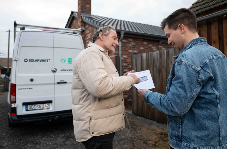 Mit den Informationen vom Solarwatt Pro Portal kann der Handwerksbetrieb die Kundenansprache verbessern – und so mehr Projekte akquirieren.