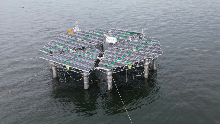 Die Konstruktion ist in einer Wassertiefe von 20 Metern verankert.