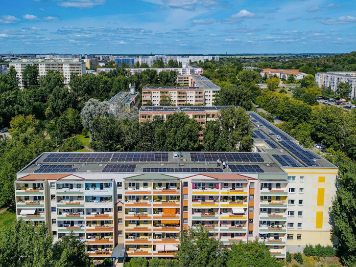Mieter in Berlin Marzahn in mehr als 800 Wohnungen erhalten Zugang zu solarer Stromversorgung.