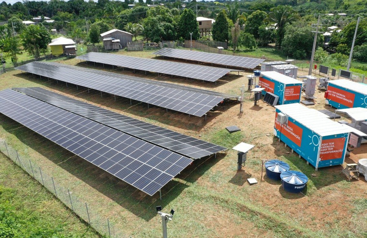 Die Firma Reenergisa baute im Dschungel Amazoniens ein solares Microgrid auf. Das Projekt erhielt den Award 2023.