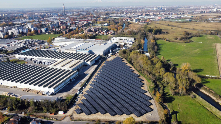 Axpo hat diesen Solarpark im vergangenen Jahr neben dem Werk von Novales in Pieve gebaut.