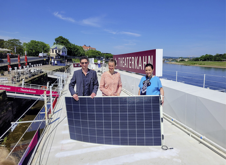 Für die Installation auf dem Kahn wurden flexible Module verwendet.