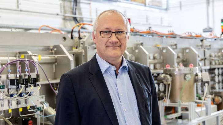 Prof. Michael Powalla leitet den Geschäftsbereich Photovoltaik am Zentrum für Sonnenenergie- und Wasserstoff-Forschung (ZSW) in Stuttgart.