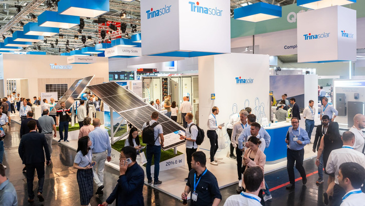 Trinasolar zeigt sein Produktportfolio auf der diesjährigen The smarter E Europe und Intersolar Europe in München.