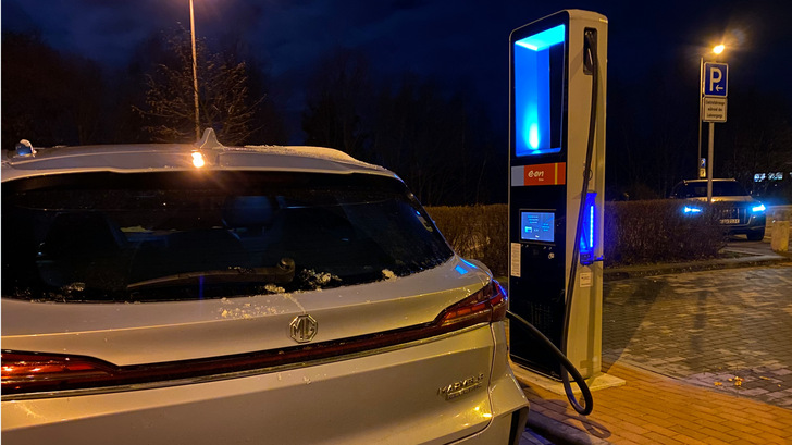 In den vergangenen Monaten wurden sehr viele Schnellladestationen errichtet.