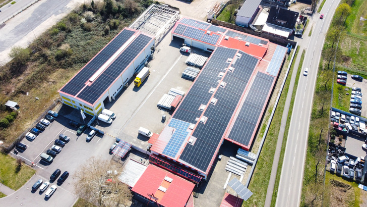 Patchwork auf dem Dach: Wirsol hat Module mit unterschiedlichen Technologien miteinander verknüpft.