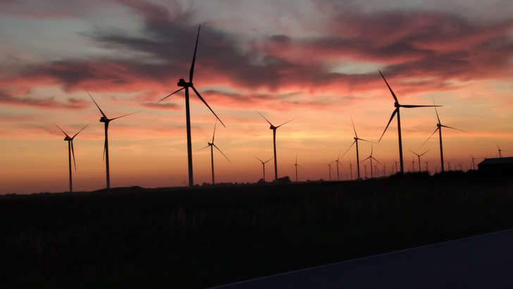 Während der Wind mal verschnaufte, zeigte die Photovoltaik in 2025, was in ihr steckt.