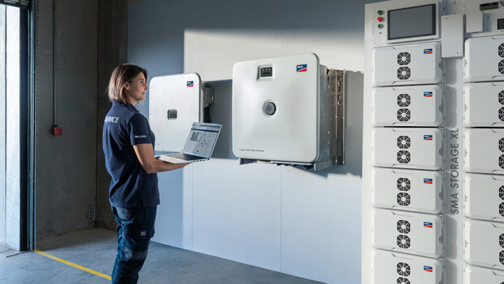 Der Gewerbespeicher wird AC-seitig über den Sunny Tripower Storage X eingebunden.