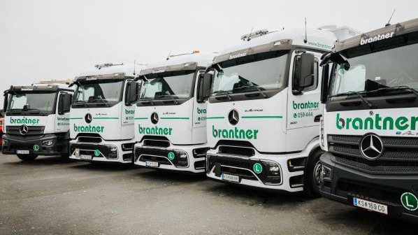 Mit diesen batterieelektrisch betriebenen Lkw sind die Mitarbeiter von Brantner Green Solutions in Zukunft unterwegs.