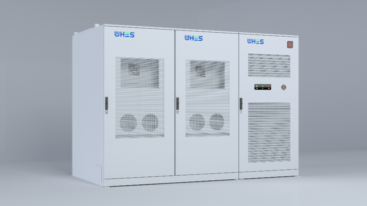 Tesvolt wählt die Systeme aus, prüft sie technisch und integriert eigene Softwarekomponenten.