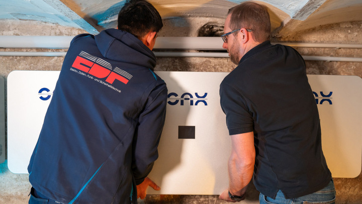 Die Photovoltaik soll in Zukunft nur noch in Kombination mit einem Speicher gefördert werden – möglichst aus europäischer Produktion.