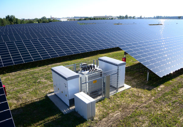 Seit dem Anlagen mit einer Leistung von mehr als zehn Megawatt nicht mehr gefördert werden, steht der Zubau in diesem Segment in Deutschland still. - © Foto: Belectric
