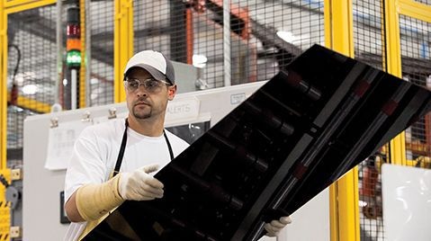 Im August 2013 hat First Solar die Patente zur Produktion von CdTe-Modulen von GE übernommen. Auch die Produktion von CdTe-Modulen in Ohio ging an First Solar. - © First Solar
