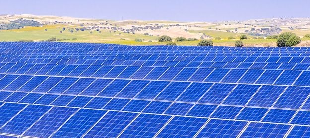 Yingli verkauft derzeit am meisten Module. Auch dieser 10-MW-Parkt in Spanien wurde von den Chinesen bestückt. - © Yingli
 Yingli verkauft derzeit am meisten Module. Auch dieser 10-MW-Parkt in Spanien wurde von den Chinesen bestückt.