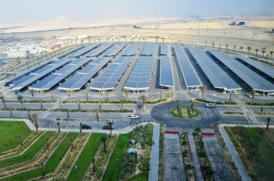 Die 10,5 Megawattanlage produziert sogar besser als erwartet. - © Solar Frontier
