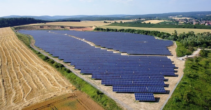 Ein anderes Wirsol-Projekt: Überflugbild des Solarparks Lobbach-Lobenfeld.