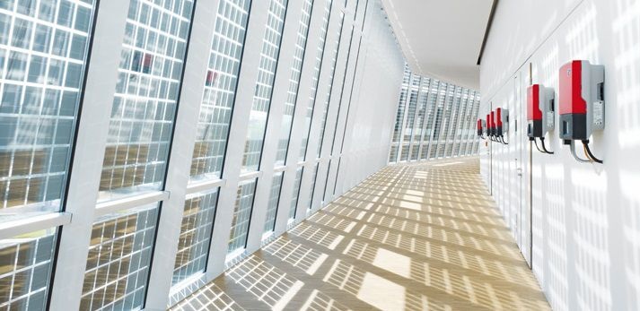 Künftig werden die Flure bei SMA etwas leerer sein.