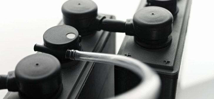 MIt dem neuen Onlinetool unterstützt EuPD Research die Branche durch die Analyse der Wirtschaftlichkeit von Speichersystemen.