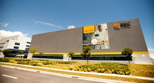 Die Modulfabrik in Singapur steht seit November 2010. Im südostasiatischen Stadtstaat wird auch der Hauptsitz von REC Solar sein.