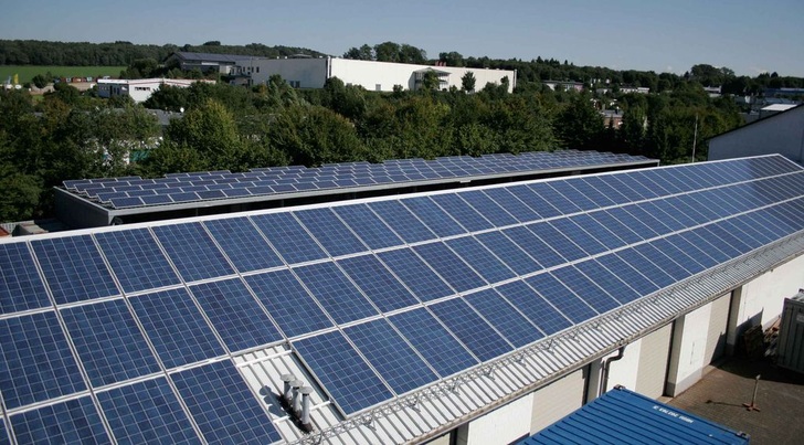Eine von SAG Solarstrom gebaute Dachanlage. - © SAG Solarstrom
