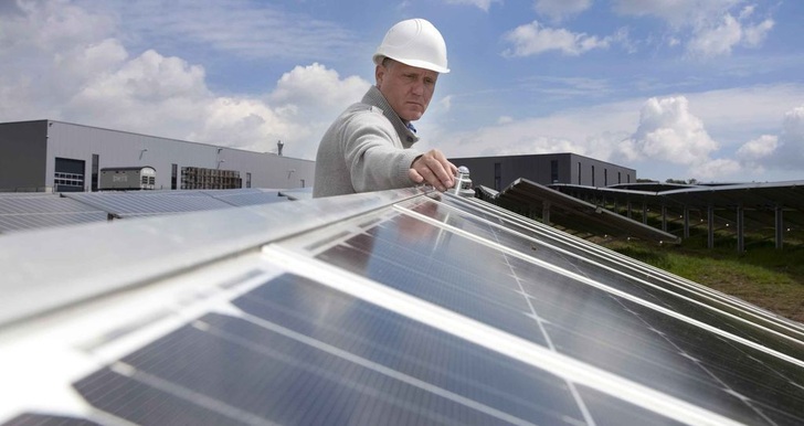 Sachverständige sollen ein breites und über dem Durchschnitt liegendes Fachwissen haben. Elektrische Messungen gehören zum Standard, wenn eine Anlage begutachtet werden muss.