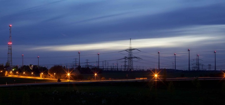 Berlin bei Nacht. Wer betreibt künftig das Stromnetz? - © 50Hertz
