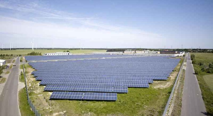Abakus Solar baute 2011 den Solarpark Duben in Brandenburg.