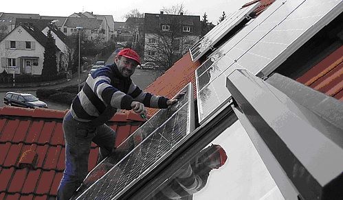 Künftig immer wichtiger: Optimierungen auf dem Solardach. - © Otti
