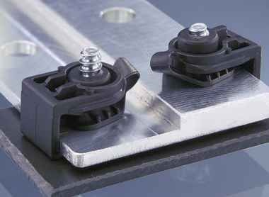 “Easy Boss V“ ist ist eine aufsteckbare Kunststoffbefestigung, die bei der Montage nicht den Korrosionsschutz des Bauteils beschädigt. - © Foto: Ejot
 “Easy Boss V“ ist ist eine aufsteckbare Kunststoffbefestigung, die bei der Montage nicht den Korrosionsschutz des Bauteils beschädigt.