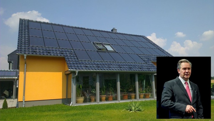 Der Generator am Gebäude: Diesen USP bietet nur die Photovoltaik. - © Solarwatt GmbH
