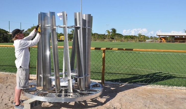 Die Kleinwindkraft läuft schonmal auf Hochtouren. - © obs/ Turbina Energy/ Campo Bahia
 Die Kleinwindkraft läuft schonmal auf Hochtouren.