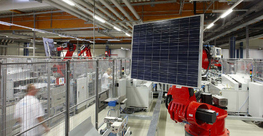 So lange der weitere Ausbau der Photovoltaik wie bisher vor allem mit kristallinen Solarmodulen erfolgt, werden die Rohstoffe ausreichen. - © Aleo Solar

