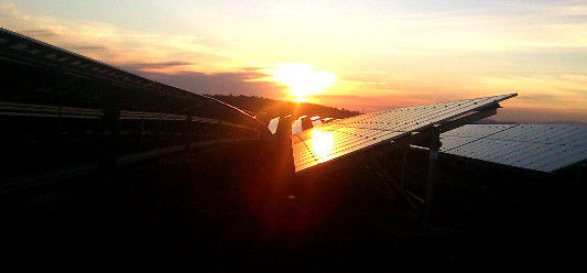 Mehr als 42.000 Module der Q.Pro G3-Serie von Hanwha Q-Cells haben die Martifer-Monteure in Südfrankreich aufgeständert.