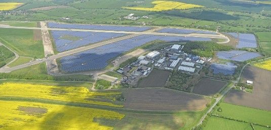 Der Bau von Soalrbparks boomt in Großbritannien. Doch in London gären schon die Überlegungen, die Einspeisevergütung drastisch zu senken. Dann wird das Geschäft mit den Aufdachanlagen noch interessanter werden. - © S.A.G. Solarstrom
