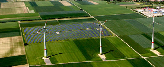 Photovoltaik und Windkraft werden die dominierenden Erzeugungstechnologien sein. Der Trasport des Stroms zum Endkunden funktioniert auch ohne fossile oder Kernkraftwerke.