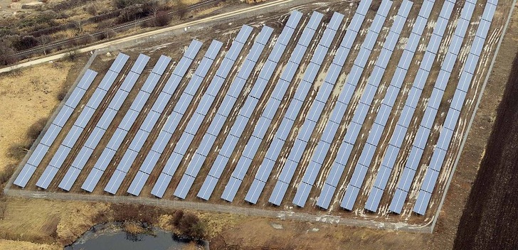Photovoltaikpark von LG in Japan. Die Insel gehört zu den Wachstumstreibern. - © LG Electronics
