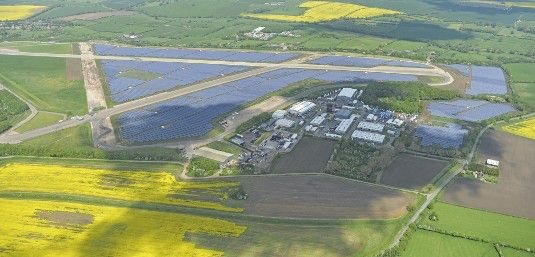 Der Bau von großen Solarparks in Großbritannien in den vergangenen Jahren bringt der Branche nicht nur Umsätze. Er steigert auch die Wertschöpfung im Land selbst.