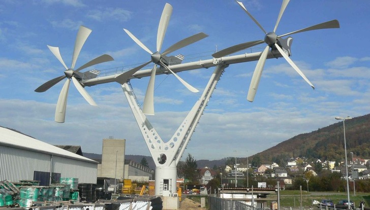 Kein Leichtgewicht: Das neue Windrad wiegt immerhin 60 Tonnen.